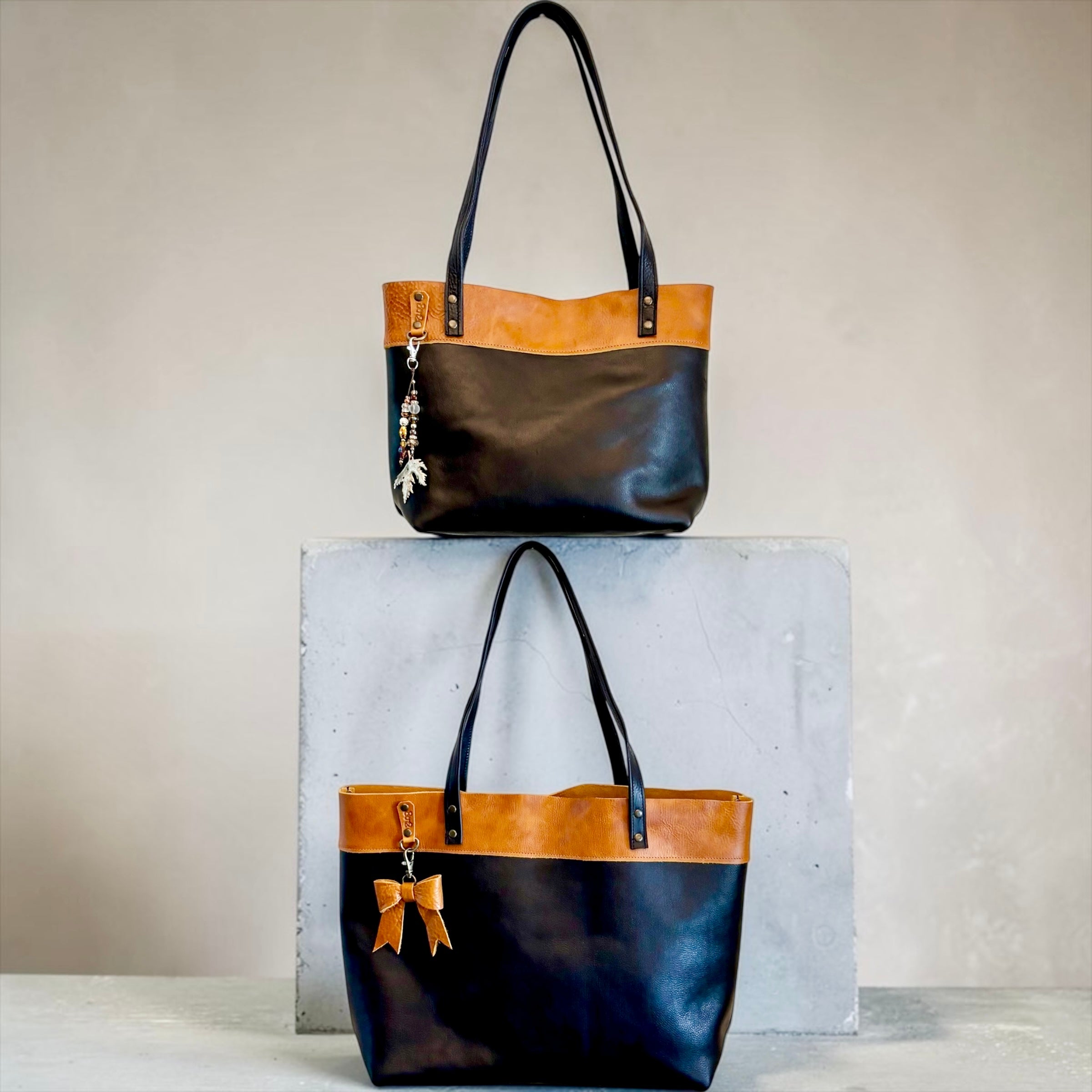 Full Grain Leather Lincoln Two Tone Tote Bag Dog