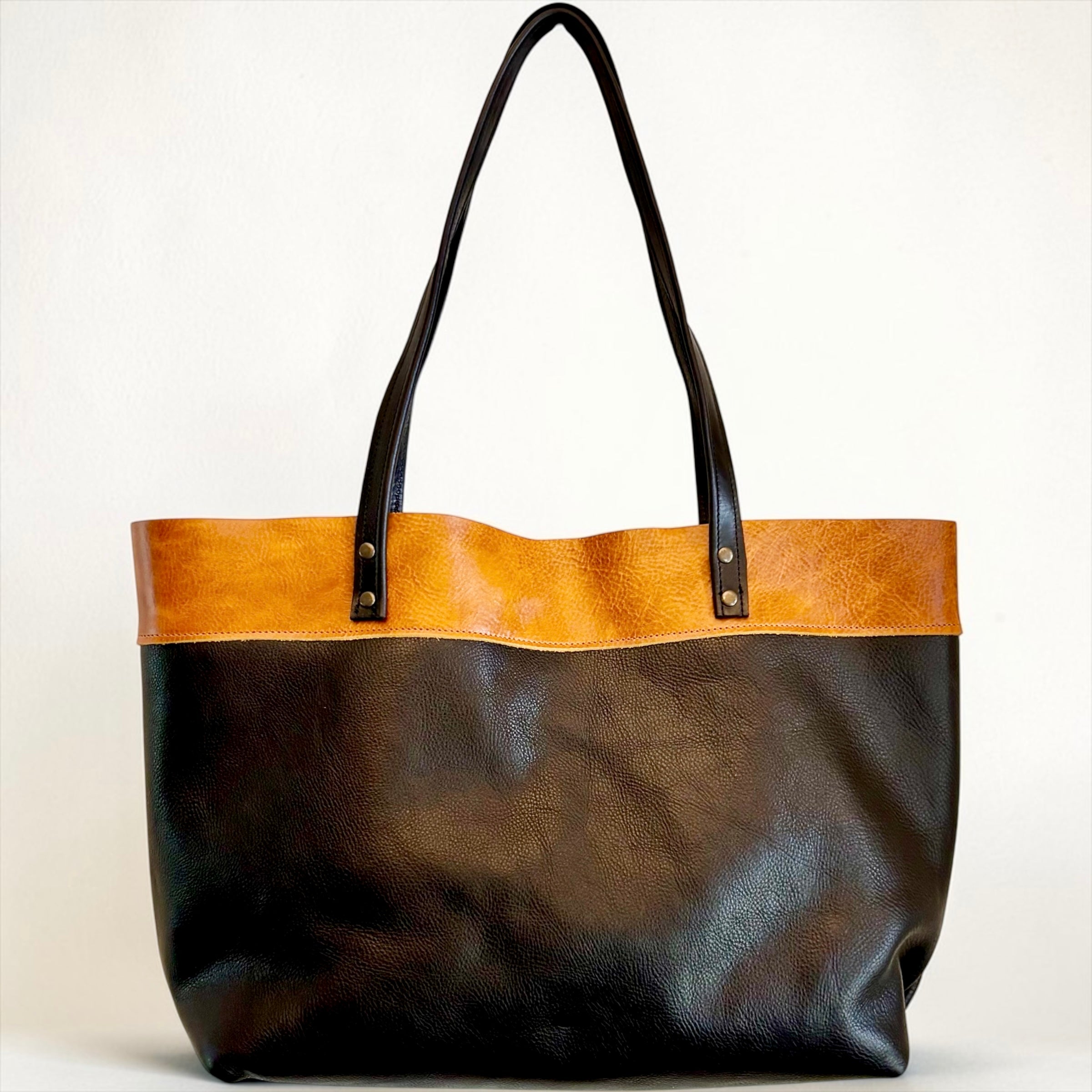 Full Grain Leather Lincoln Two Tone Tote Bag Dog