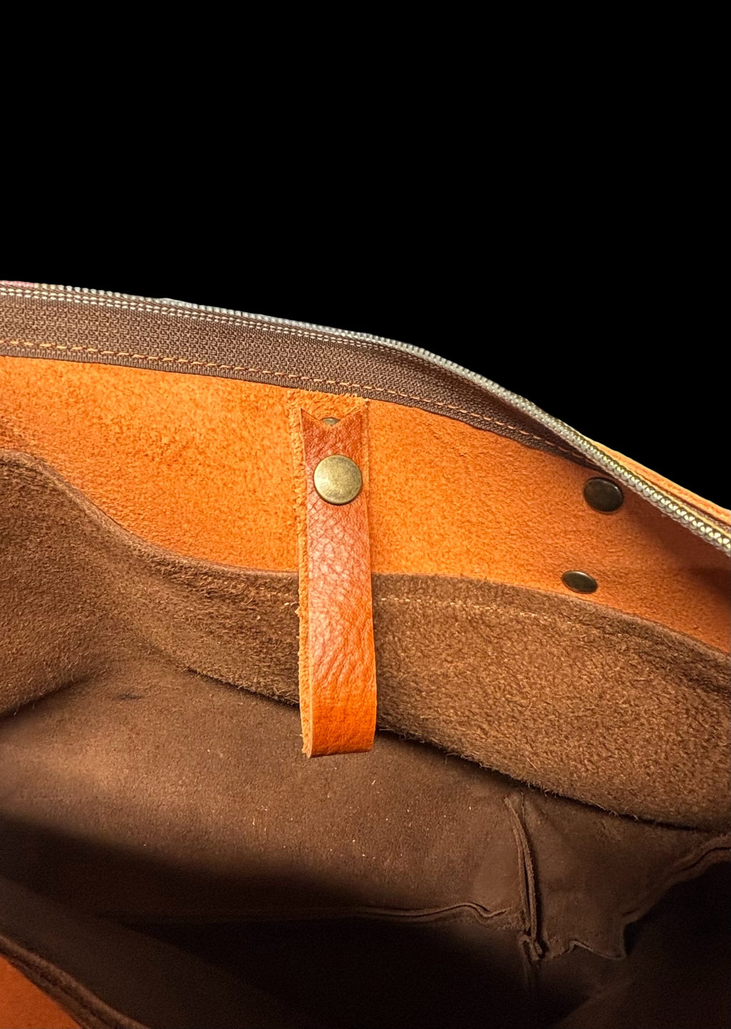 Full Grain Leather Zipper Lincoln Two Tone Tote Bag Dog
